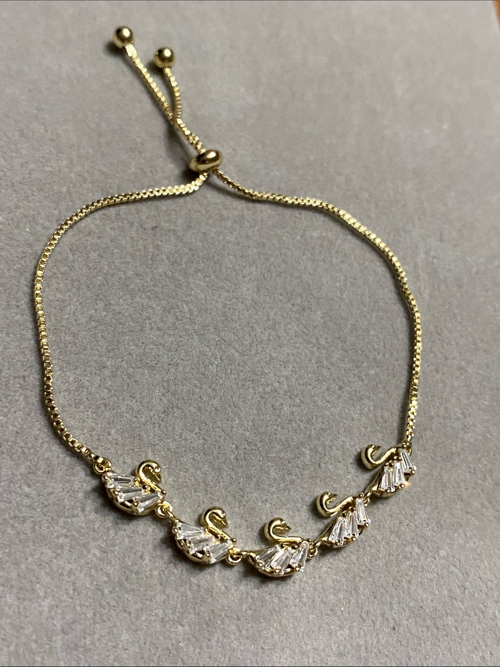 14KGP Swan Bracelet with Clear Crystal